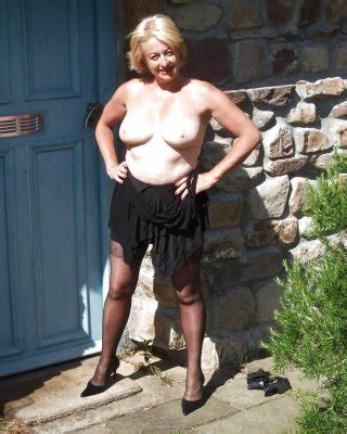Uk Mature Slag Posing Showing Porn Pictures Xxx Photos Sex Images Pictoa