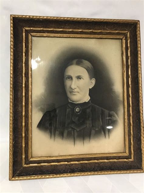 Antique Victorian Crayon Photo Enlargement Portrait Of A Strong Lady