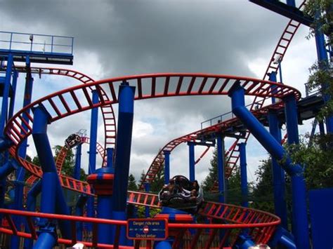 Spinball Whizzer Coasterpedia The Roller Coaster And Flat Ride Wiki