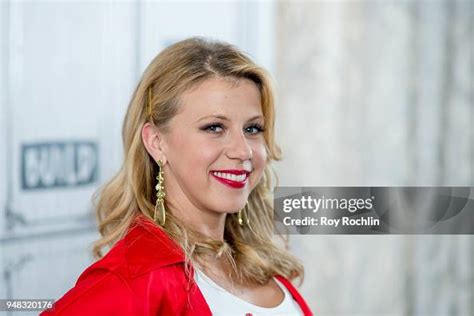 Jodie Sweetin Discusses Hollywood Darlings With The Build Series At News Photo Getty Images