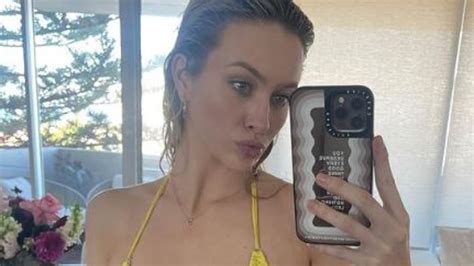 Simone Holtznagel Shows Off Her Baby Bump In A Bikini After Announcing