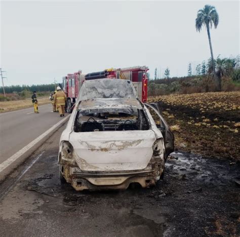 Autov A Artigas Autom Vil Se Incendi Mientras Circulaba Genesis