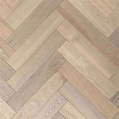 Fresno Engineered Oak Herringbone Parquet Uv Oiled Round Wood Of