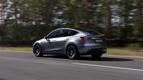 La Tesla Model Y Re Oit De Nouvelles Couleurs De La Gigafactory De