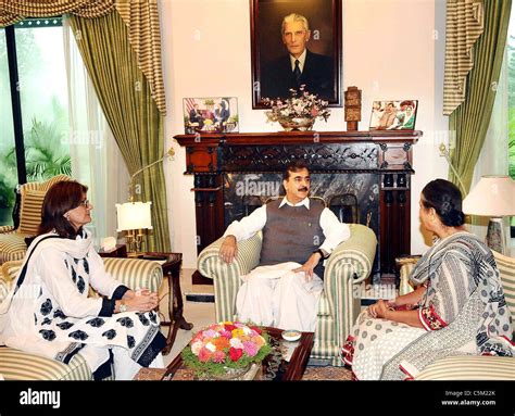 Syed Yousuf Raza Gilani In Meeting Prof Sajida Haider Vandal Hi Res