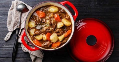 Boeuf Bourguignon Av Markus Aujalay Recept Tillbeh R Tid