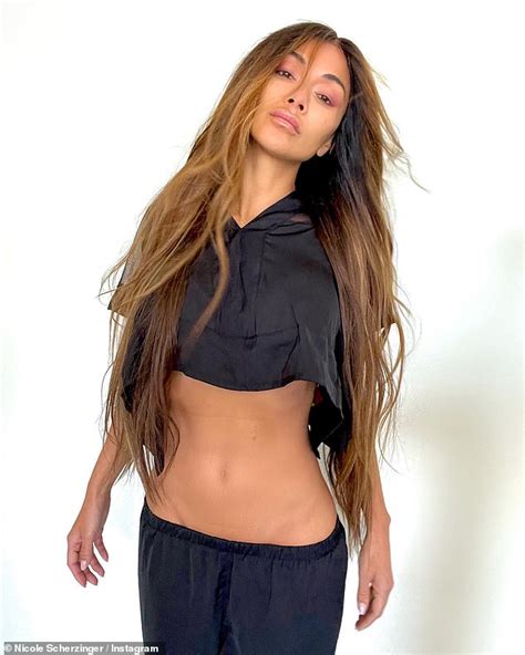 Nicole Scherzinger Gives Glimpse At Her Toned Midriff In Snaps Daily