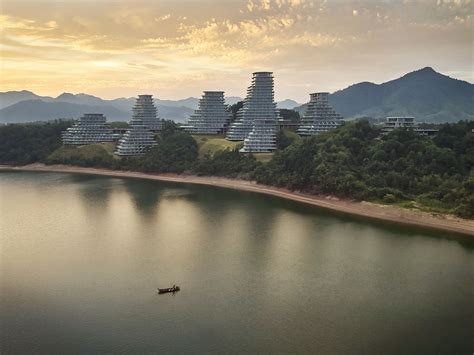 Hufton + Crow | Projects | Huangshan Mountain Village