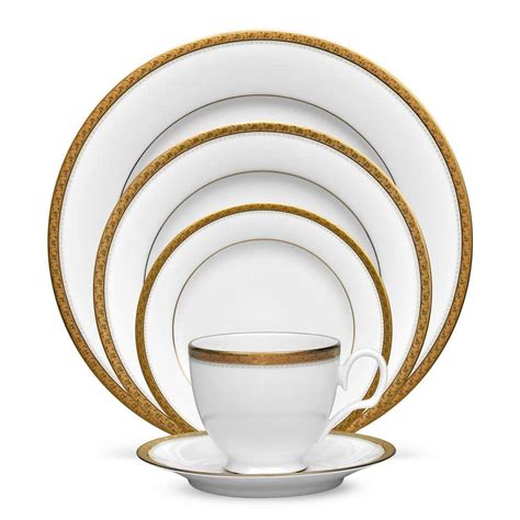 Noritake Charlotta Gold Porcelain Piece Place Setting Service For