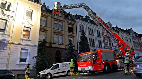 SG Kriminalpolizei Hat Ermittlungen Aufgenommen Zimmerbrand Schnell