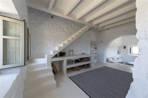 Dolihos Architects Panos Kokkinias · Sterna Nisyros Residences · Divisare