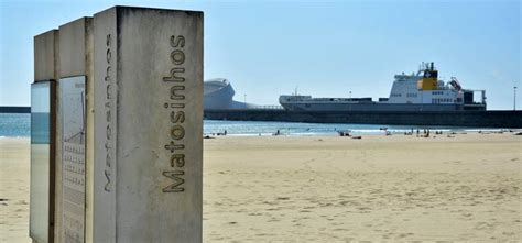 Praia de Matosinhos beach, Porto