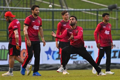 Hashmatullah Shahidi fields a ball during Afghanistan's training ...