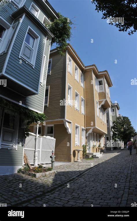 Sultanahmet Old City District Of Istanbul Buildings Wood Street