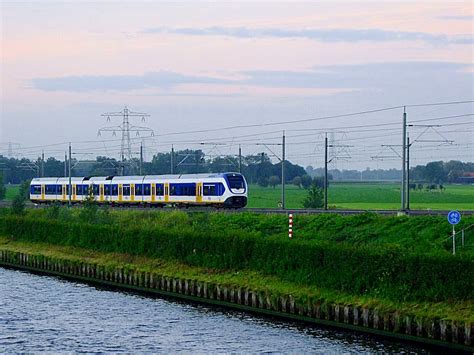 Sprinter Lighttrain Fotos Bahnbilder De