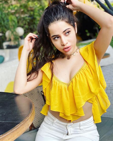 Urfi Javed Biography Height And Life Story Super Stars Bio