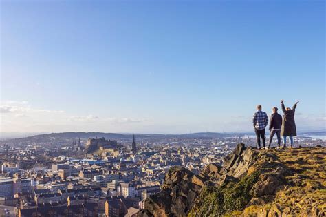 Edinburgh Visitor Guide Accommodation Things To Do More Descubra