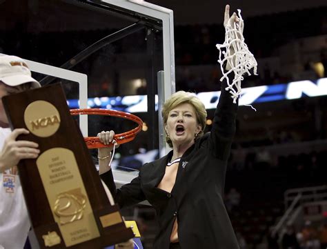 Pat Summitt: Career Lessons from a Legend | Money