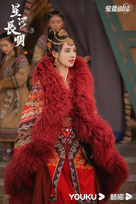 Peng Xiaoran S New Drama Once Again Wears Exotic Costumes INEWS