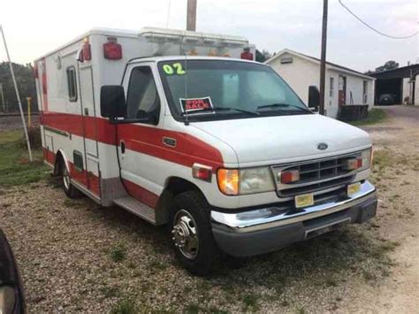 Ford E350 2002 Emergency And Fire Trucks