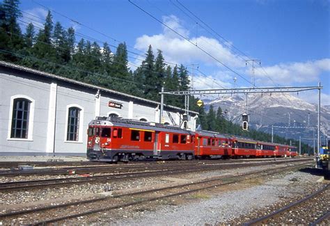 Rhb Schnellzug Bernina Express F Von St Moritz Nach Tirano Am