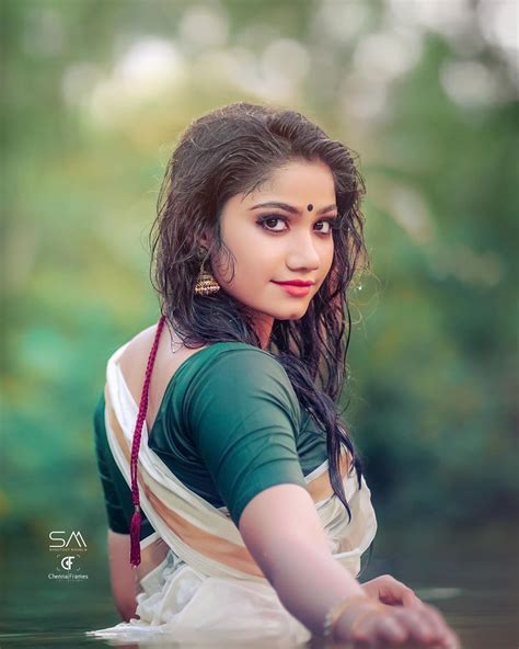 Kerala Actress Jasnya Jayadeesh Photos Gallery 3