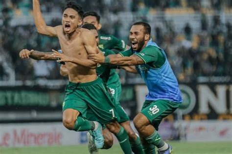 APES Taklukkan PSIS Semarang Persebaya Surabaya Justru DIGANJAR DENDA