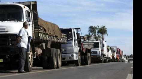 Caminhoneiros Amea Am Paralisa O E Governo Entra Em Alerta