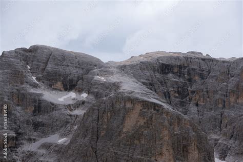 La Bellezza Dei Panorami Delle Dolomiti Immersi Nelle Famose Montagne