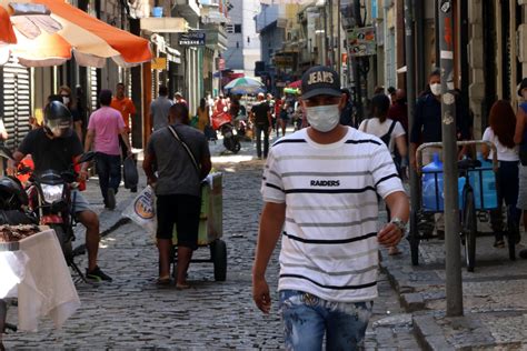 30 Rio tem o menor índice de isolamento social desde o início da