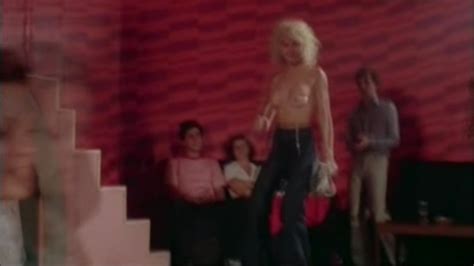 Naked Maria Rosaria Riuzzi In Emanuelle S Revenge