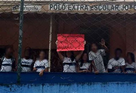 G1 Diretora De Escola No Rio Diz Ter Sido Agredida Por Aluno De 15