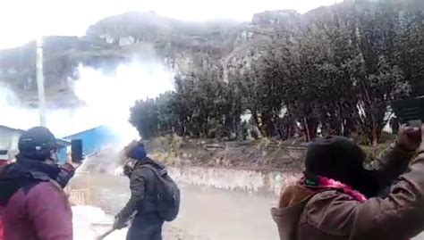 Huancavelica Comuneros De Huachocolpa Realizan Protesta Contra Minera