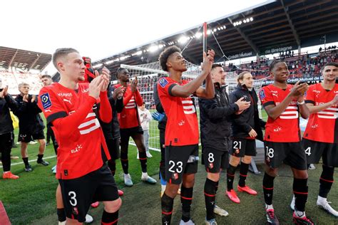 Le Groupe Et La Composition Probable Du Stade Rennais Face Nantes