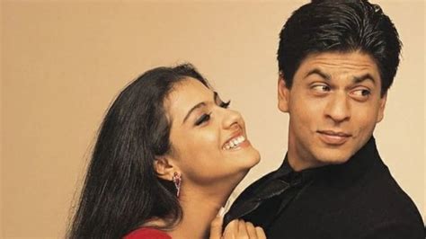 10 Momen Terbaik Shah Rukh Khan Dan Kajol Pasangan Tercinta Bollywood