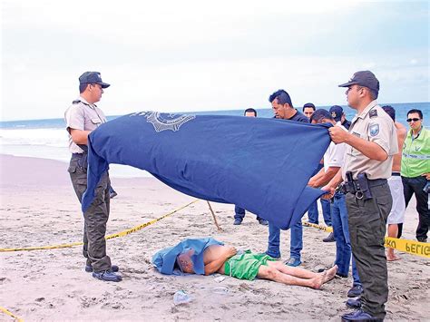 Muere Ahogado En La Playa De Santa Marianita El Diario Ecuador