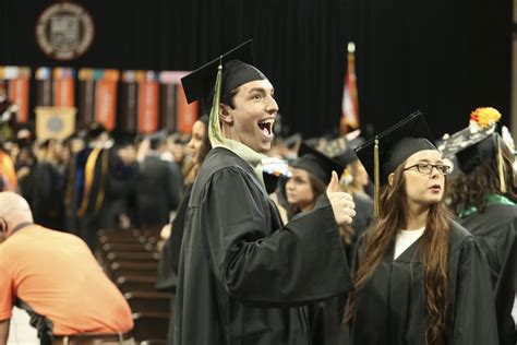 BGSU honor achievement at commencement