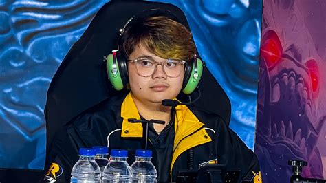 rrq vyn santai  hari  kingdom  esports indonesia