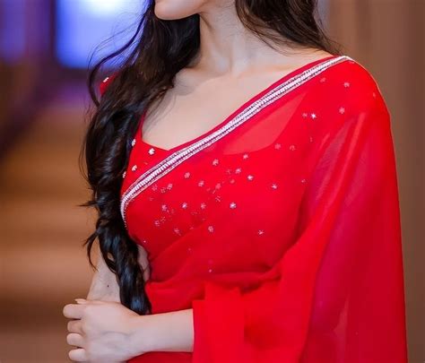 Hot Actress Wallpaper V172