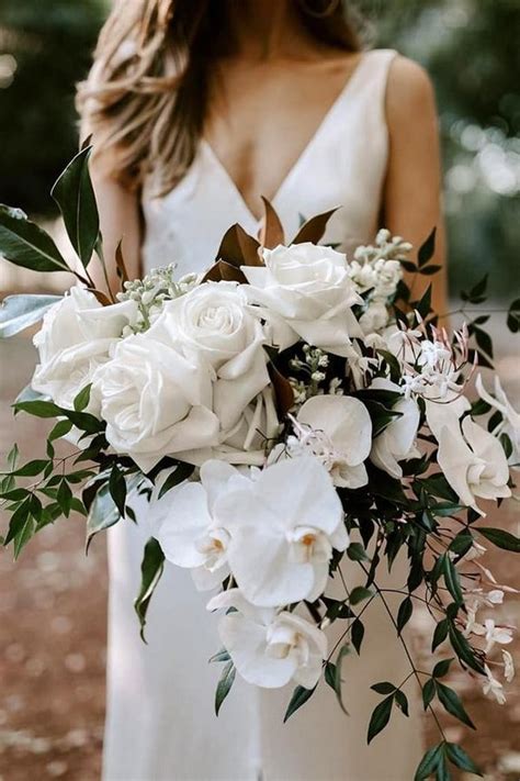 Chic Simple White And Greenery Wedding Bouquets4 Colors For Wedding