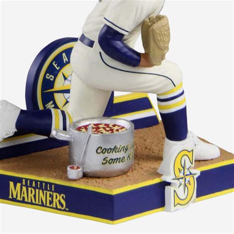 Justus Sheffield Seattle Mariners Sheffs Cooking Bobblehead FOCO