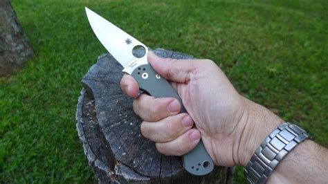 Spyderco Paramilitary 2 Review | Worth Buying In 2025?