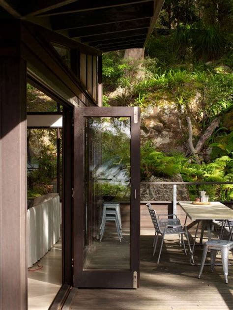 Trending On Remodelista The Summer Rental House Gardenista Web Story