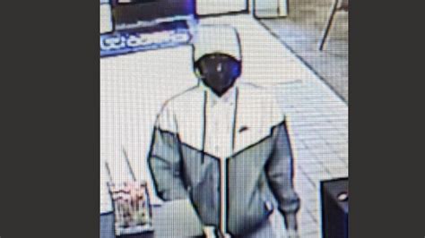 Fbi Looking For Man Who Robbed Bank At Pleasant Valley Missouri