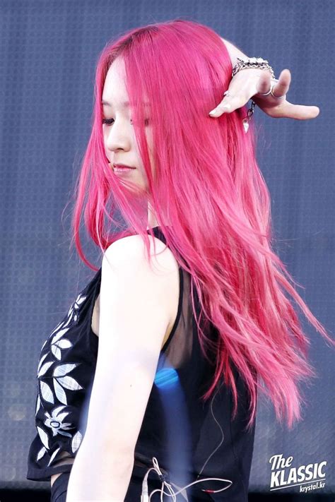 20 K Pop Idols Who Look Pretty In Pink Hair Koreaboo