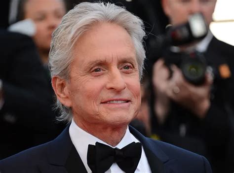 Michael Douglas Mon Cancer De La Gorge Vient D’une Mst Due Au Cunnilingus Public