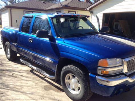 2004 GMC Sierra 1500 SLT Ext Cab Stepside Z71 4WD 4x4 Auto 60K Miles