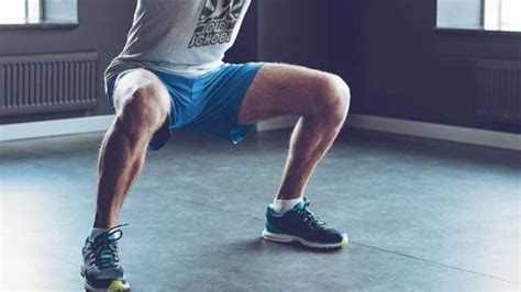 15 Bodyweight Leg Exercises At Home That Require No Equipment