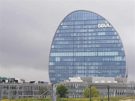 Bbva Rebaja El Crecimiento Al En Y Avisa Del Impacto De Las