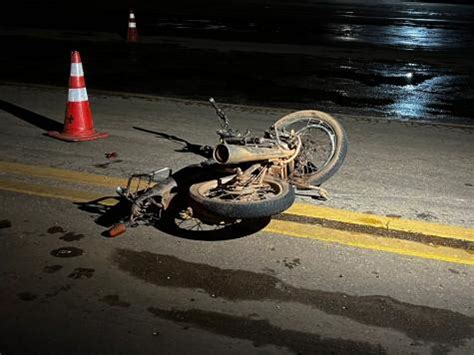 Motociclista Morre Ap S Ser Atropelado Por Ve Culo De Passeio Na Br